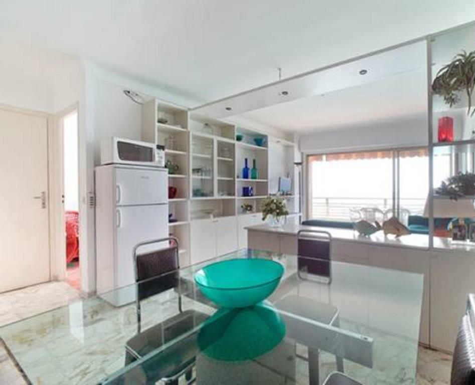 Flat Rossi Apartment Ментона Стая снимка
